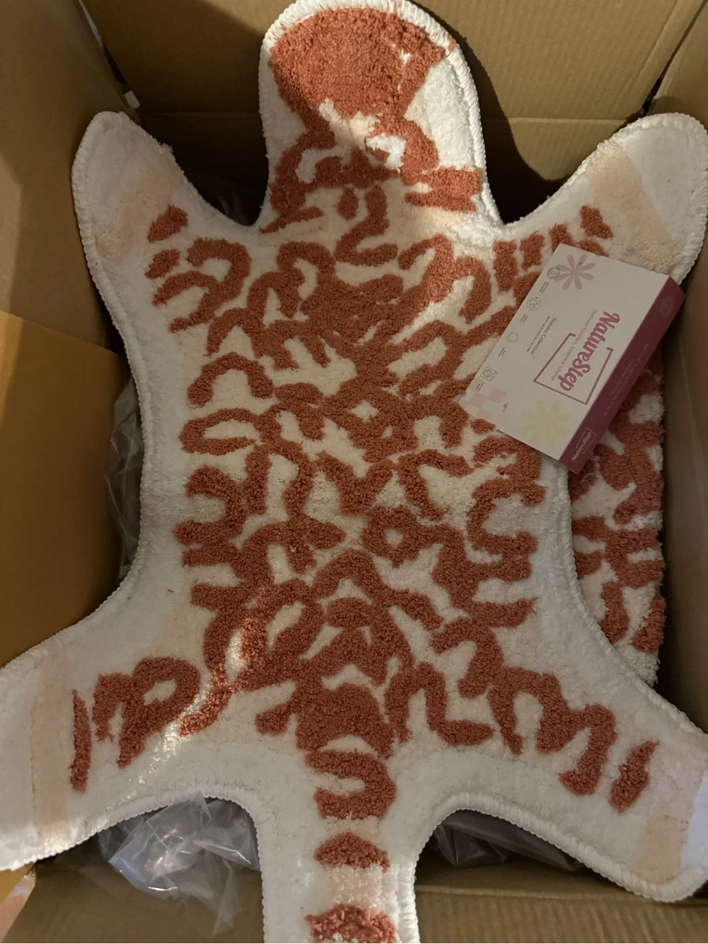 NatureStep nonskid cheetah bath rug 20x30 white 100% recycled polyester